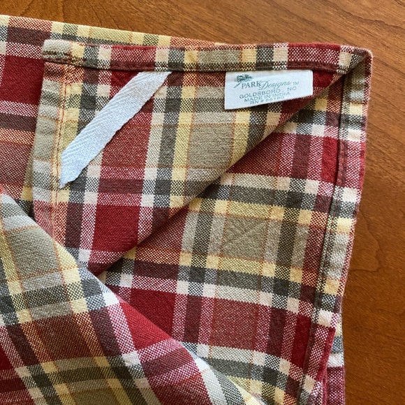 Park Designs Heartfelt Hand Towels Dish Towels - Set of 2 - Picture 2 of 3